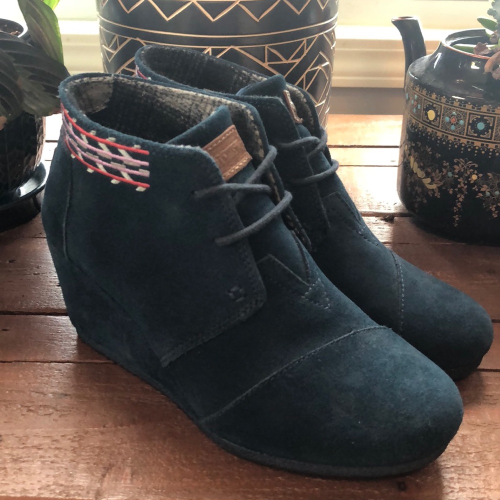 Toms Wedges